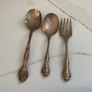 Oneida Vintage Wm. A. Rogers Chalice Harmony Silverplate Baby Silverware